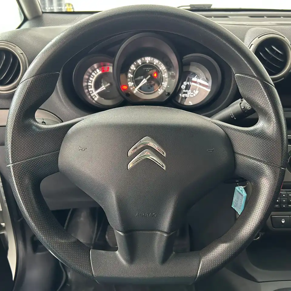 CITROEN C3 - 2015/2015 1.5 PICASSO TENDANCE 8V FLEX 4P MANUAL - imagem 6