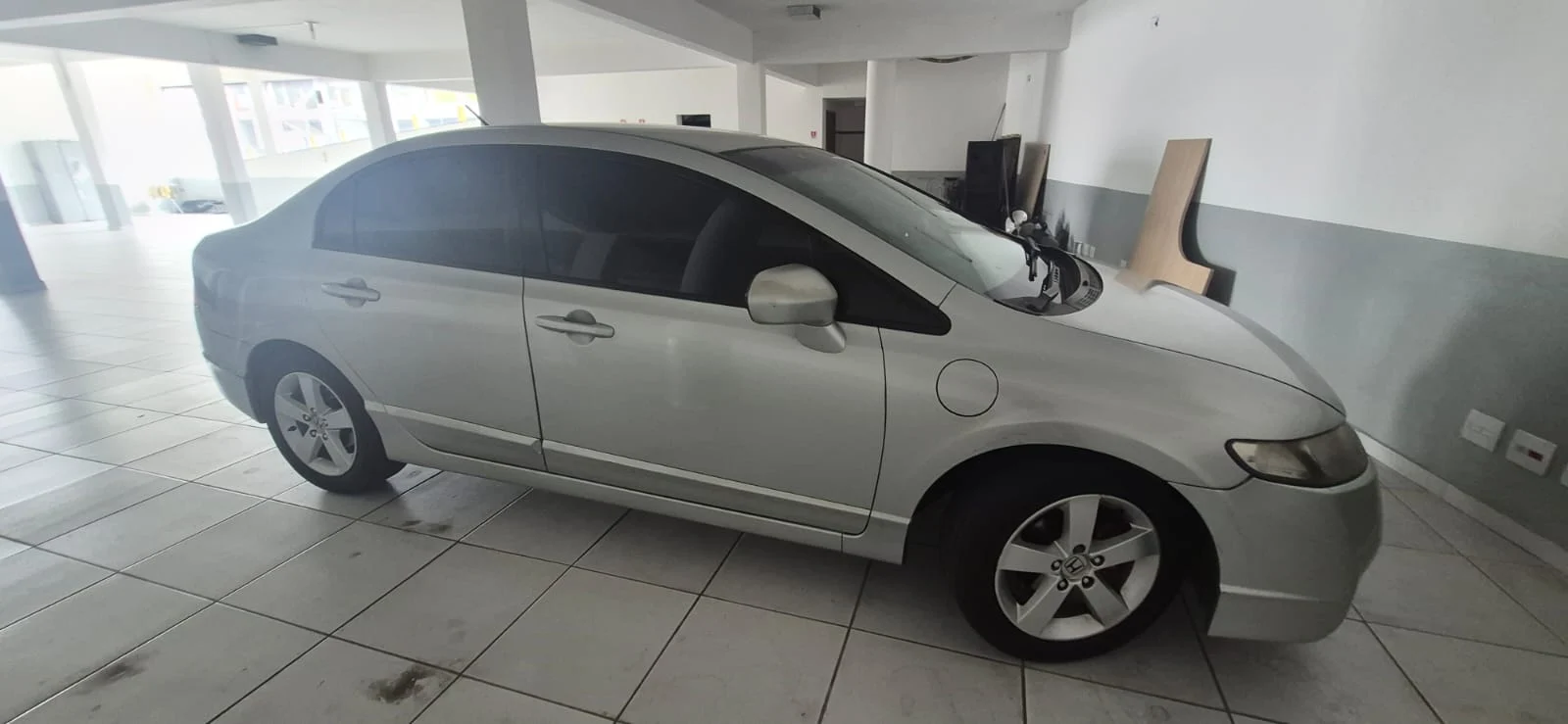 Honda Civic LXS 1.8 Flex Manual 2010 - imagem 3