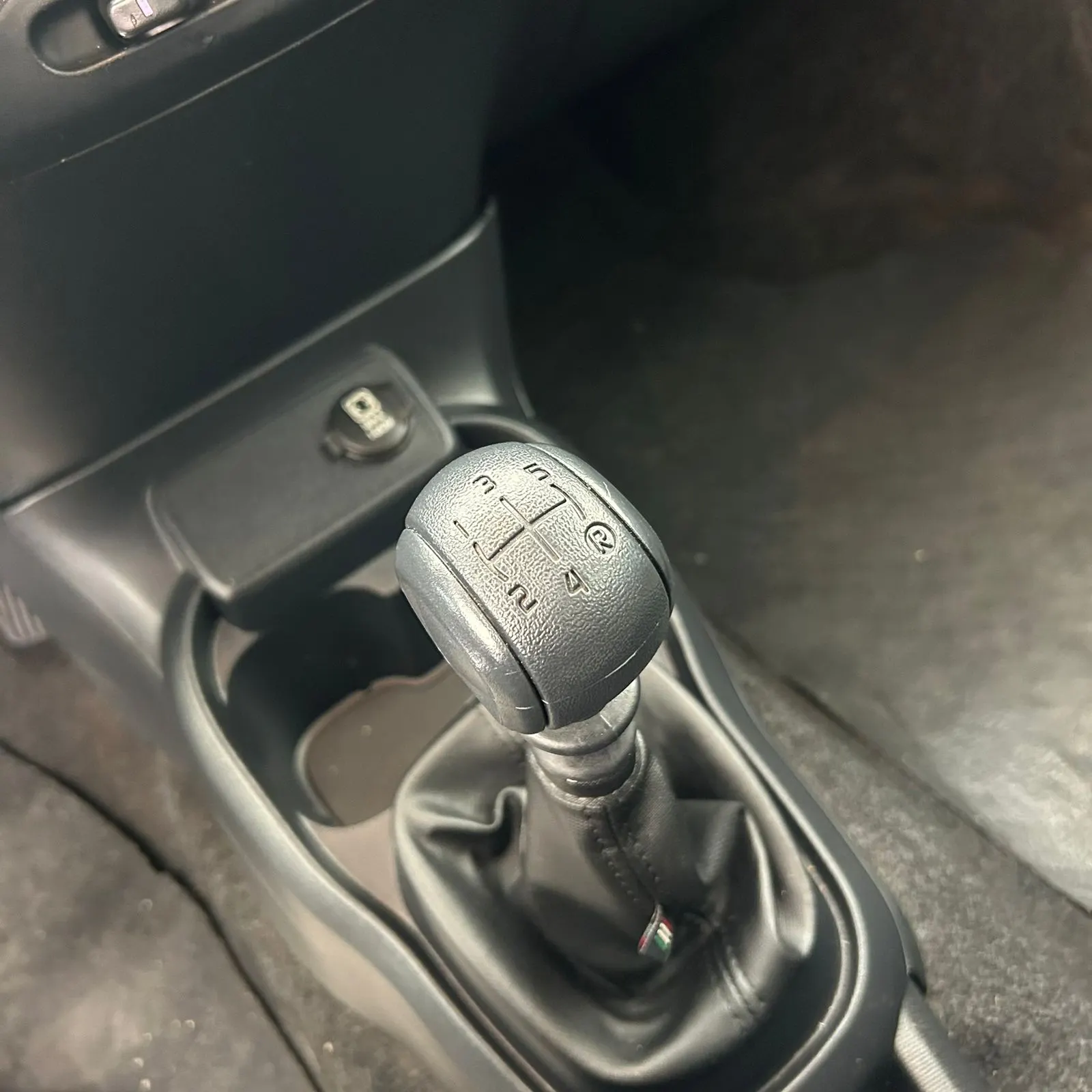 FIAT MOBI - 2024/2025 1.0 EVO FLEX LIKE. MANUAL - imagem 2