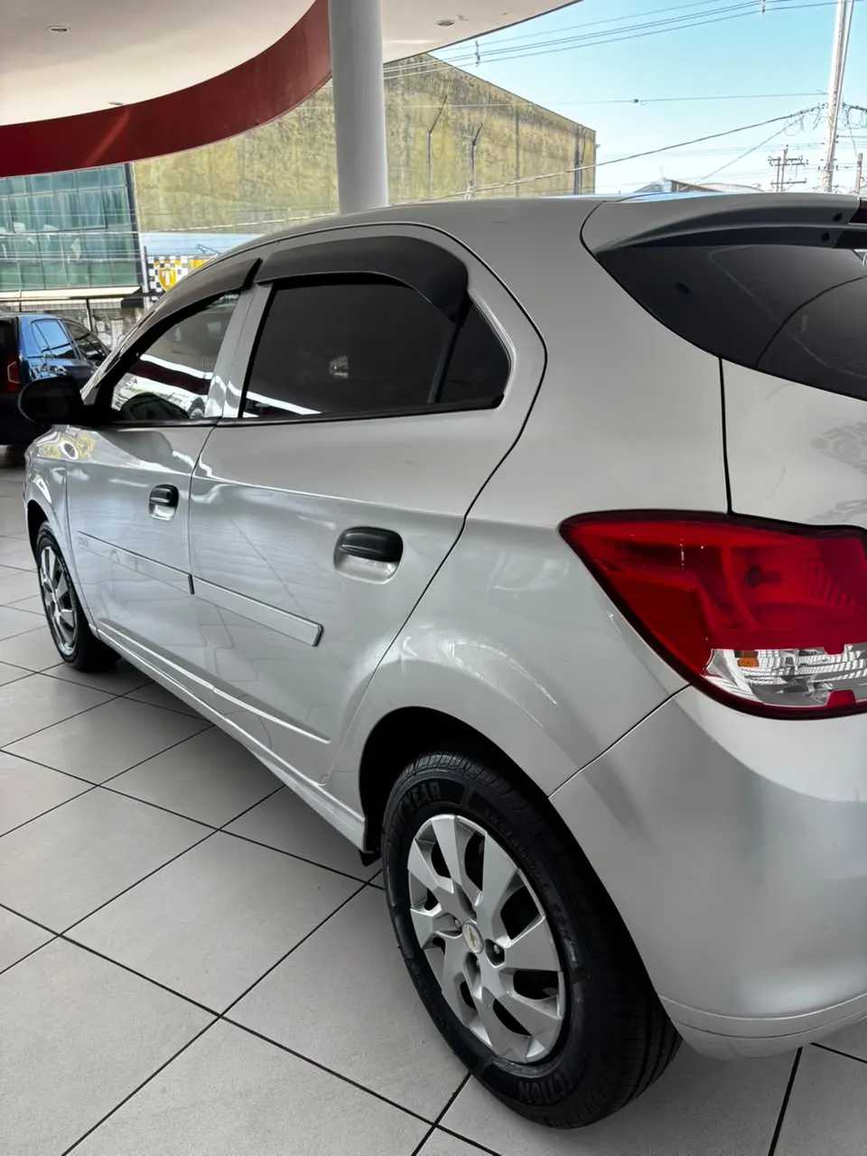 Chevrolet Onix LS 1.0 MPFI Flex 2015 - imagem 6