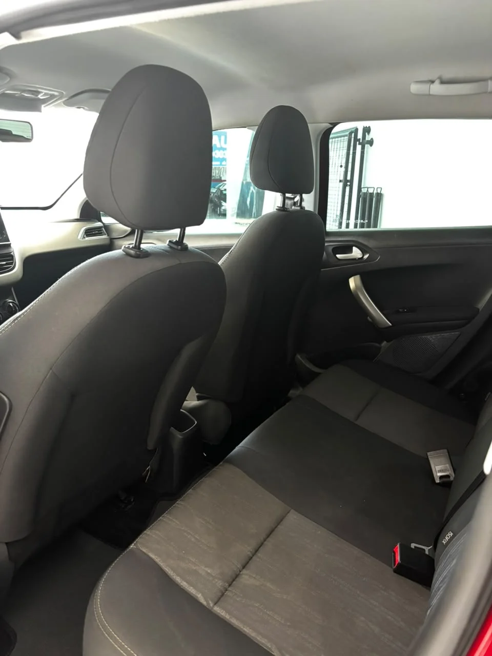 Peugeot 2008 Allure 1.6 Automático 2020 - imagem 2