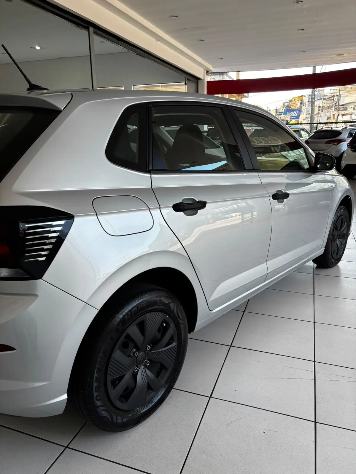 Volkswagen Polo Track 1.0 MPI 2026 - imagem 4