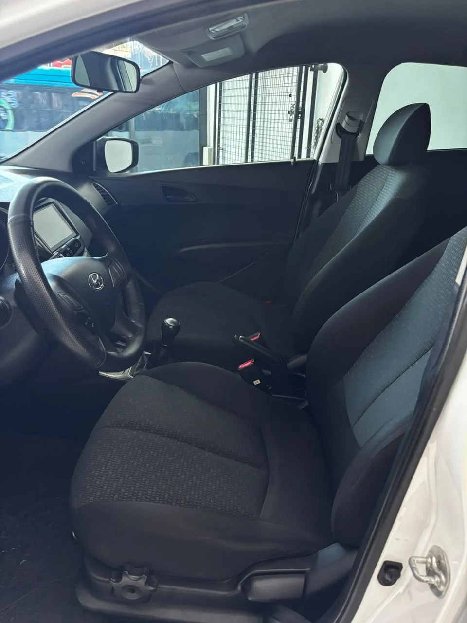 Hyundai HB20 1.0 Unique 12V Flex - imagem 4