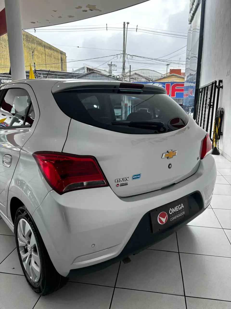 Chevrolet Onix LT 1.4 8V Flex Automático 2018 - imagem 2
