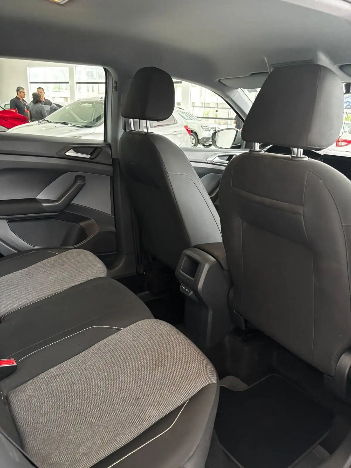 Volkswagen T-Cross 200 TSI 1.0 Turbo 2025/2026 - imagem 4